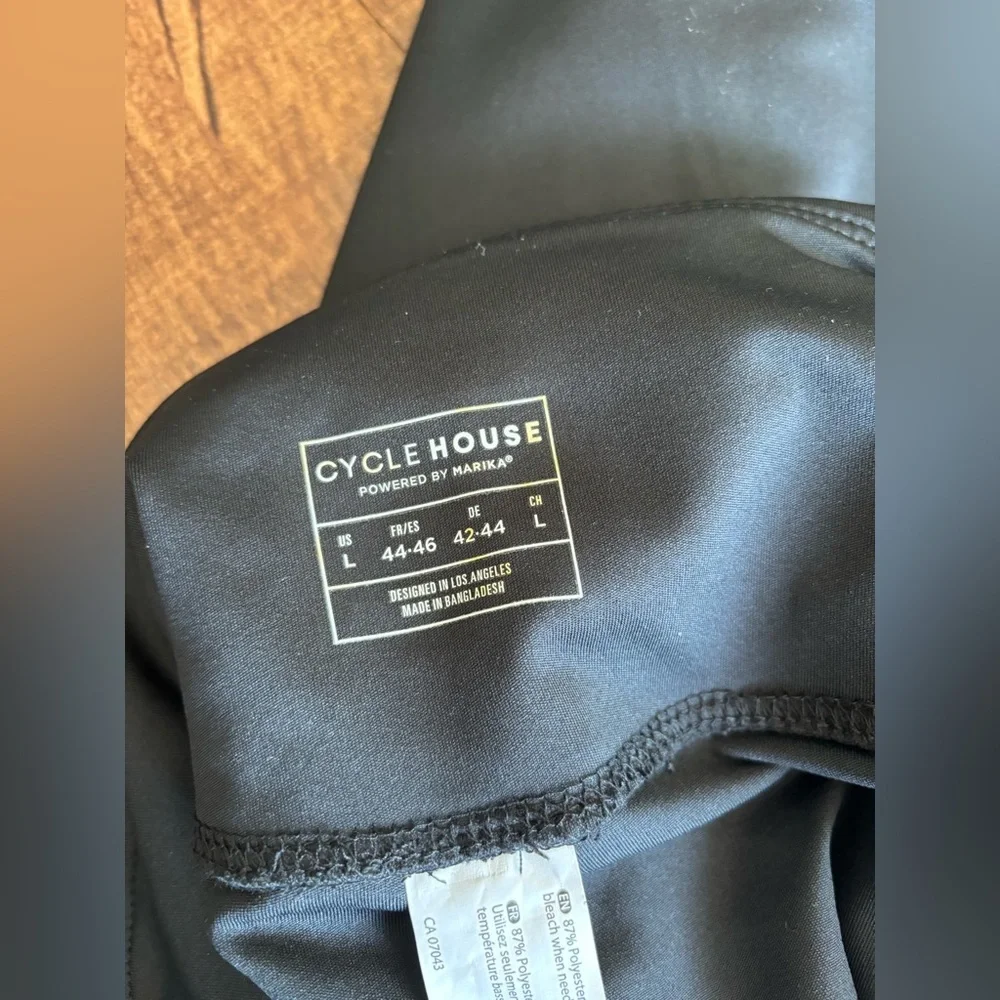NWT | Marika Cycle House Capri Leggings |Black, Rainbow | L - Picture 6 of 9